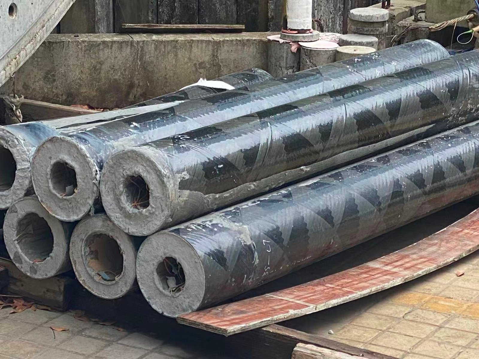 Stacked cylindrical core specimens for durability observation